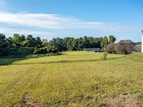 100 E Sunset Dr, Monroe, NC 28112 photo 2
