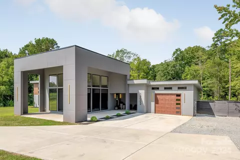 18002 Fairview Rd, Indian Trail, NC 28079