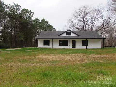 3910 Jenkins Rd, Clover, SC 29710