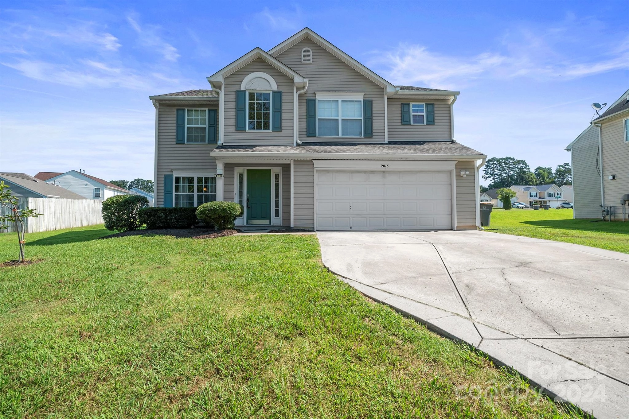 2015 Mallard Pointe Dr