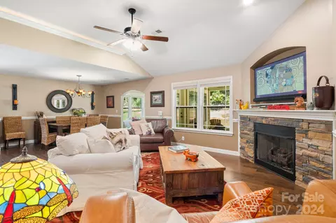 262 Renard Rd, Tryon, NC 28782 photo 9