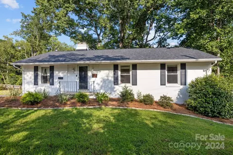 5933 Wedgewood Dr, Charlotte, NC 28210