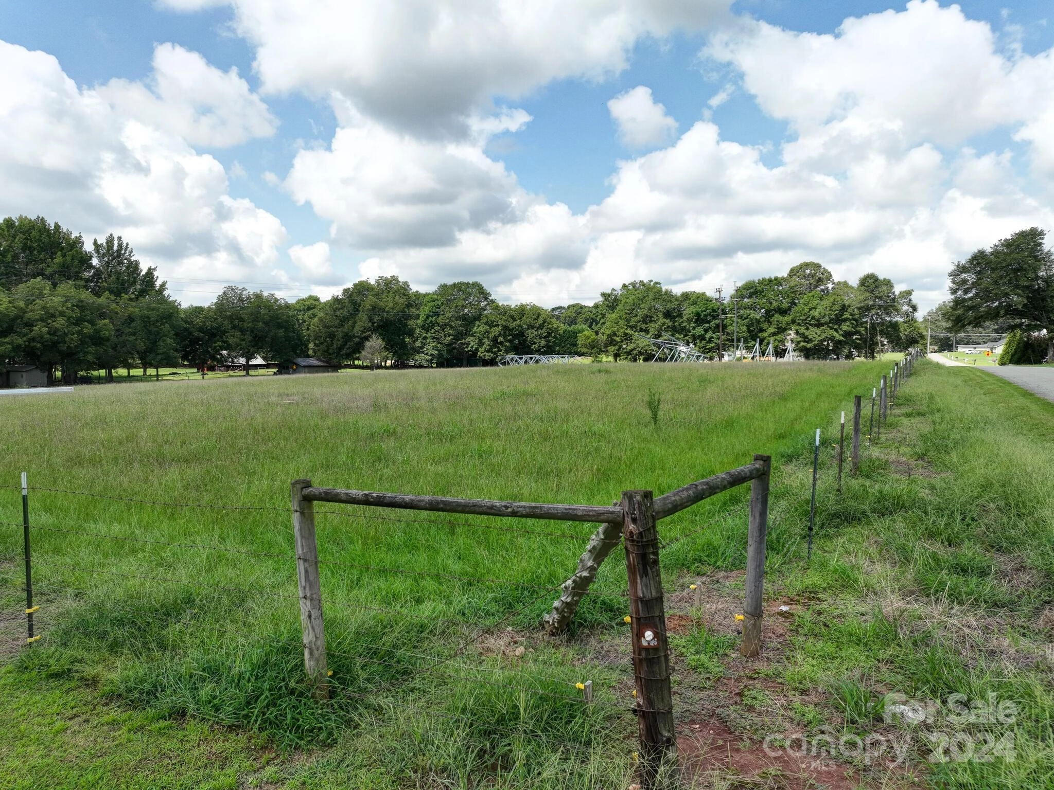 0 Wedgewood 22-24 Part Of 25 Rd Unit 22-24 PART OF 25  