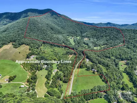 72 Bentwood Dr, Candler, NC 28715