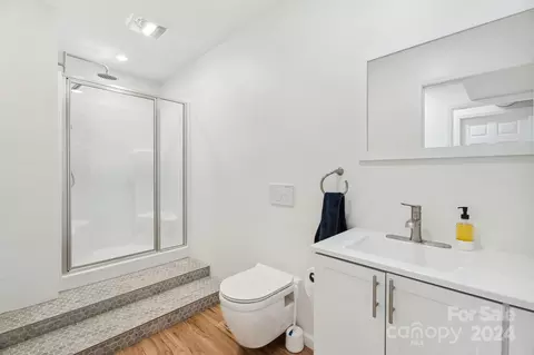 Bath - 2550 Scott St, Kannapolis, NC 28083 photo 4 of 4