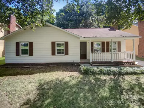 7112 Rockwood Forest Ln, Charlotte, NC 28212