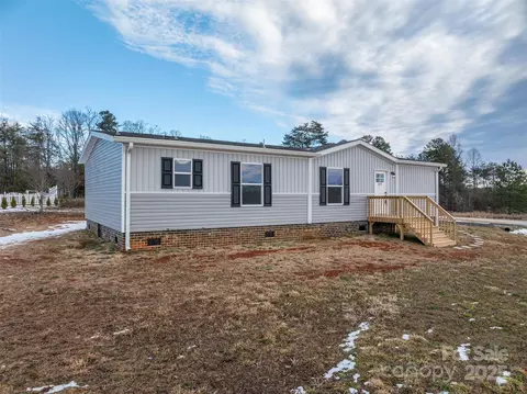 203 Grassy Field 27 Ct #27, Lawndale, NC 28090
