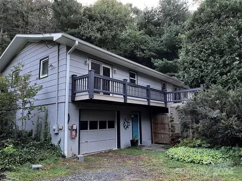 120 Bull Creek Rd, Asheville, NC 28805