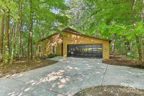 3216 Bow Club Trl, Matthews, NC 28104