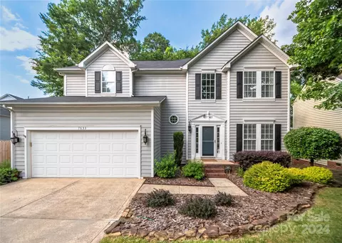 7633 Lady Bank Dr, Charlotte, NC 28269