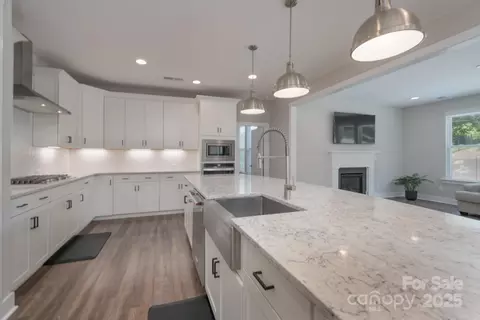 Kitchen - 1180 Weir Ct, Fort Mill, SC 29708 photo 1 of 4