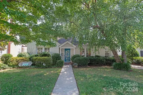 2735 Normandy Rd, Charlotte, NC 28209
