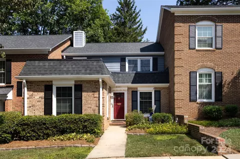2305 Hayloft Cir, Charlotte, NC 28226