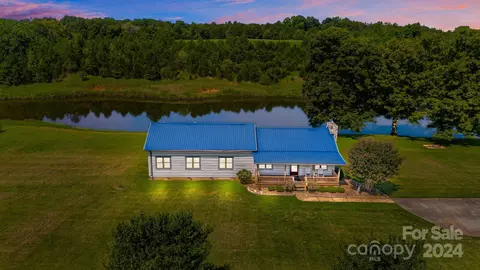1195 Mountain Lake Dr, Cleveland, NC 27013