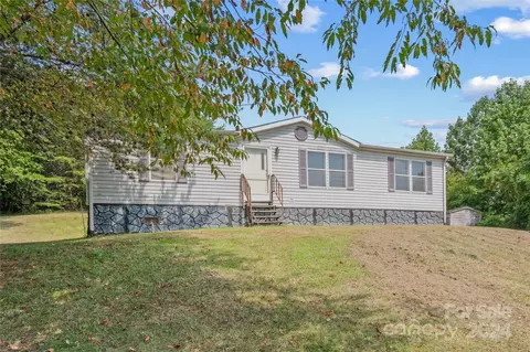28 Sheppard Branch Rd, Weaverville, NC 28787