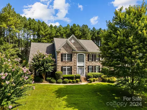 109 Waterford Dr, Mount Holly, NC 28120