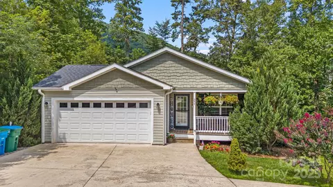 244 Pete Luther Rd, Candler, NC 28715