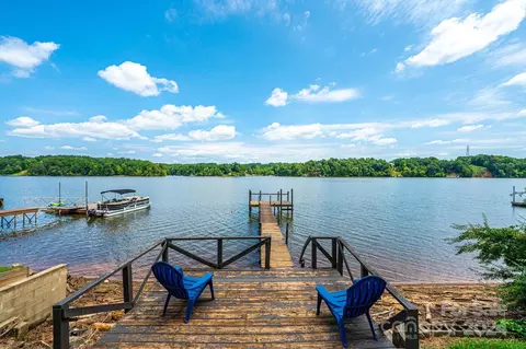 4930 Longfield St, Claremont, NC 28610