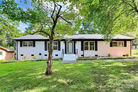 839 Allister Dr, Charlotte, NC 28227