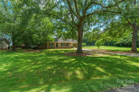 261 Sherwood Cir, Rock Hill, SC 29730