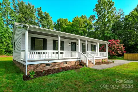 165 Glenwood Sw Dr SW, Concord, NC 28025