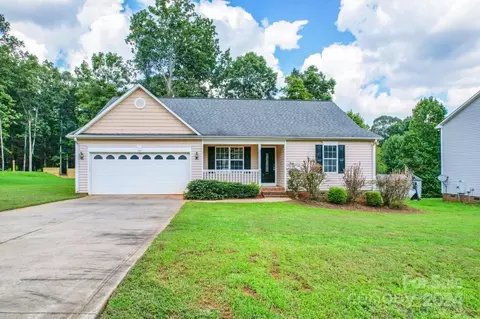 5204 Canvasback Ct, Gastonia, NC 28052