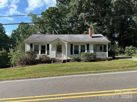 416 4th Sw St SW, Conover, NC 28613 photo 2