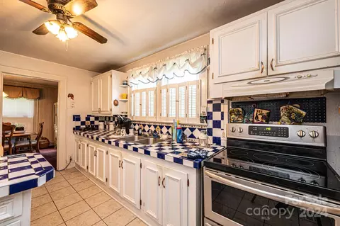 416 4th Sw St SW, Conover, NC 28613 photo 18