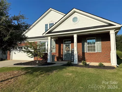 9502 Hartington Pl, Charlotte, NC 28269