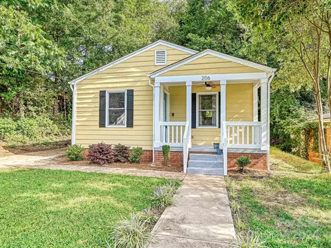 206 Cedar St, Belmont, NC 28012