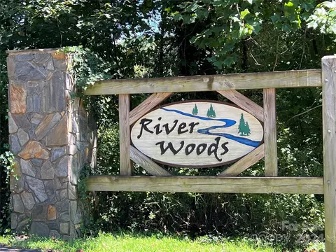 17 Harleys Cove 17 Rd #17, Waynesville, NC 28785