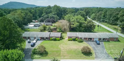 50546468 Brookside Dr, Hendersonville, NC 28792