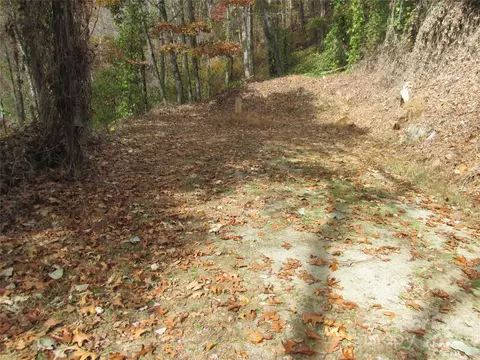 142 Velo Trl, Sylva, NC 28779