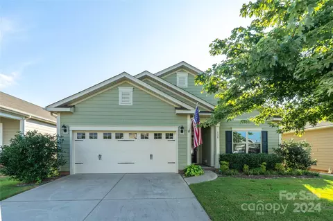 125 Willow Valley Dr, Mooresville, NC 28115