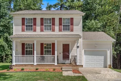 10716 Greatford Ct, Charlotte, NC 28215
