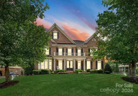 1006 Westbury Dr, Matthews, NC 28104