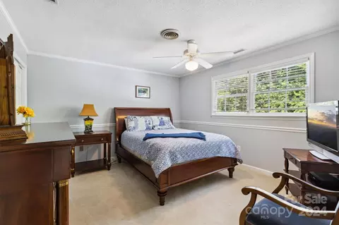 Bedroom - 5200 Wolfe Rd, Hickory, NC 28601 photo 1 of 11