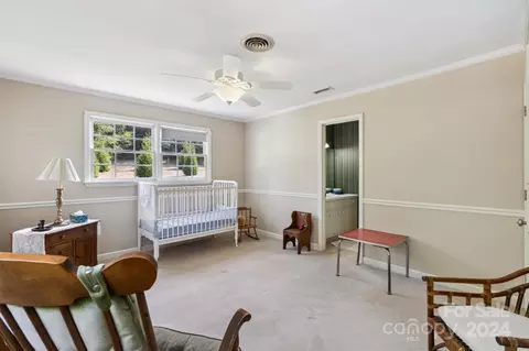 Bedroom - 5200 Wolfe Rd, Hickory, NC 28601 photo 6 of 11