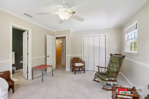 Bedroom - 5200 Wolfe Rd, Hickory, NC 28601 photo 5 of 11