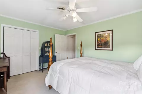 Bedroom - 5200 Wolfe Rd, Hickory, NC 28601 photo 8 of 11
