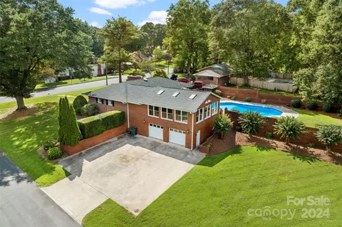 702 Hillcrest Ave, Gastonia, NC 28052