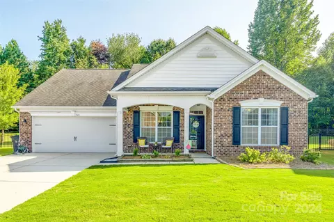 548 Millstream Dr, Rock Hill, SC 29732