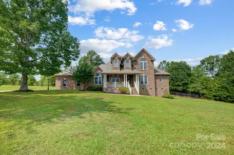 1135 Ja Rich Farm Rd, Stanley, NC 28164