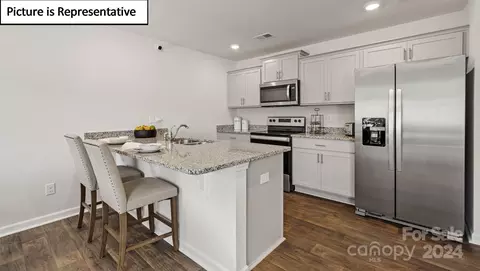 4125 Lurelin Ln, Charlotte, NC 28262