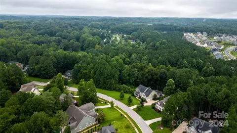 183 Chaska Loop, Troutman, NC 28166 photo 2