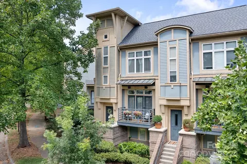 844 Garden District Dr, Charlotte, NC 28202