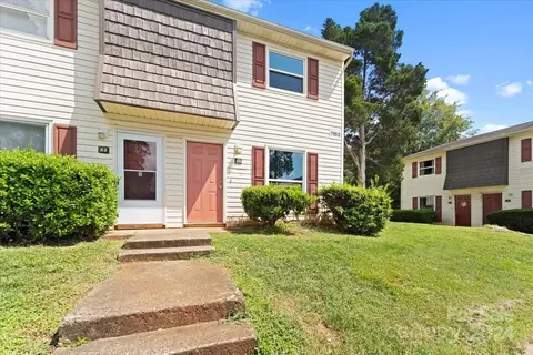 7953 Shady Oak Trl, Charlotte, NC 28210
