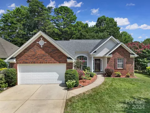 11716 Withers Mill Dr, Charlotte, NC 28278