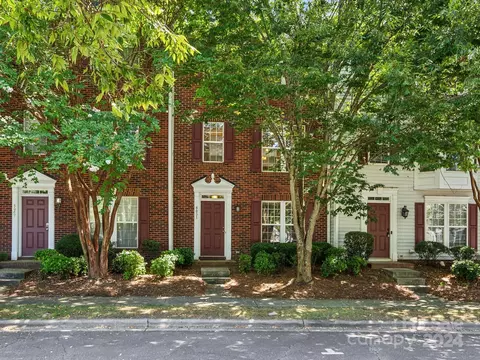 8051 Bristle Toe Ln, Charlotte, NC 28277