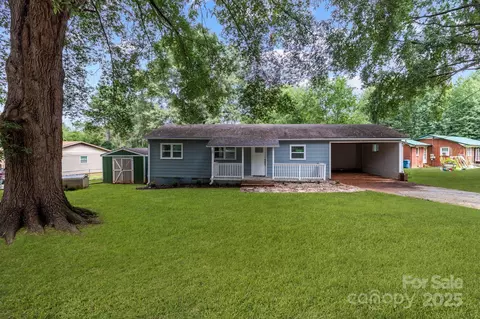 4972 Mayble St, Catawba, NC 28609